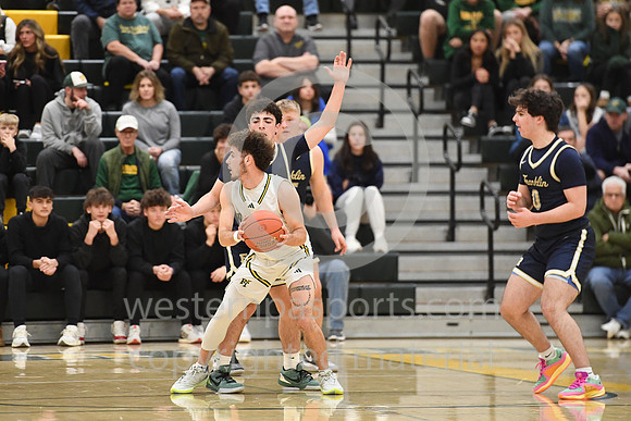 Boys Hoops_PT vs FR_20241213-KR1_7928