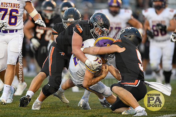 Football_Latrobe vs Plum_20240830-KR1_3293