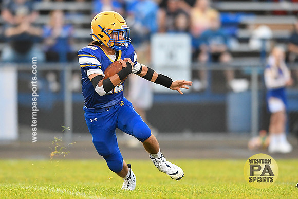 Football_Derry vs Latrobe_20220826-KR1_1902