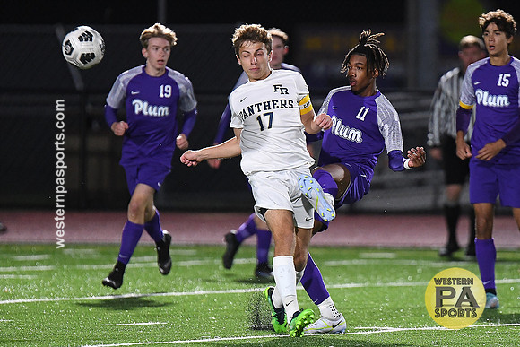 Boys Soccer_FR vs Plum_20220927-KR1_9376