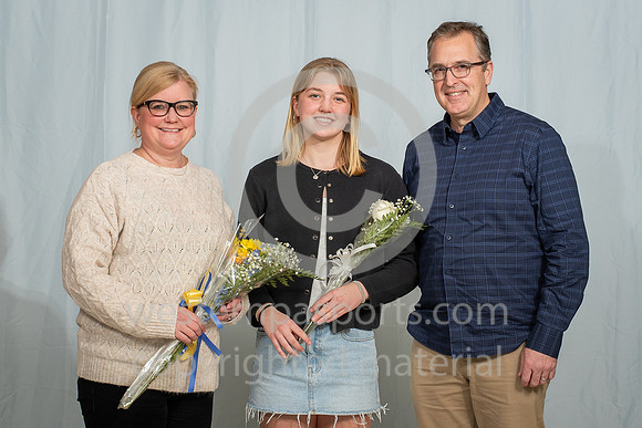 FR Swim Sr Night_20250213-KR5_6173