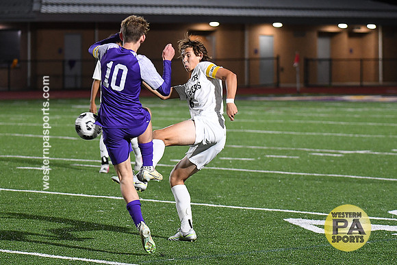 Boys Soccer_FR vs Plum_20220927-KR1_9444