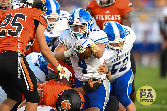 Football_Latrobe vs Hempfield_20220909-KR1_2252