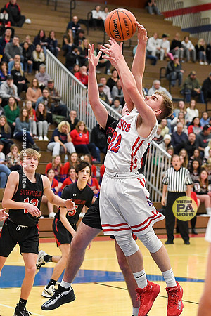 Boys Hoops_MP vs Southmoreland_20220208-KR1_7764