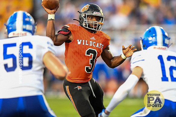 Football_Latrobe vs Hempfield_20220909-KR1_2339