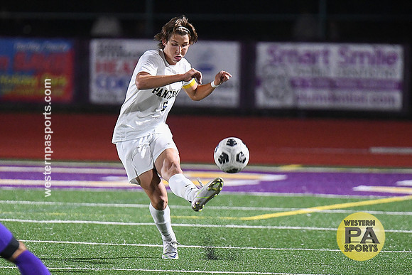 Boys Soccer_FR vs Plum_20220927-KR1_9608