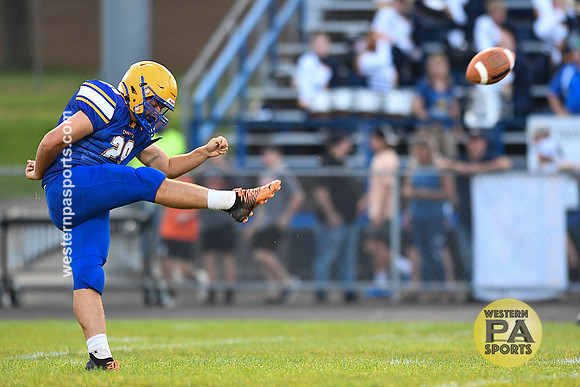 Football_Derry vs Latrobe_20220826-KR1_1817