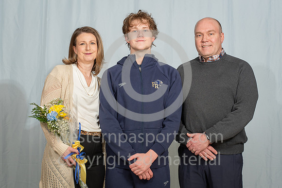 FR Swim Sr Night_20250213-KR5_6185