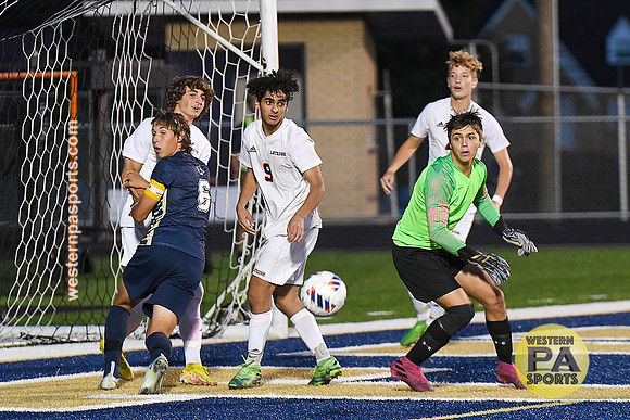 Boys Soccer_FR vs Latrobe_20220920-KR1_4130
